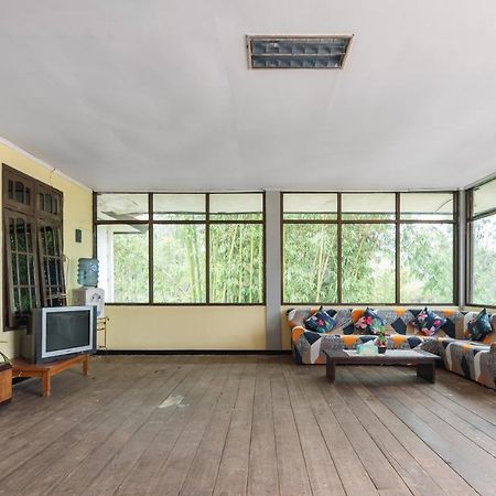 Oyo 1852 Intan Bromo Homestay Pasuruan Extérieur photo